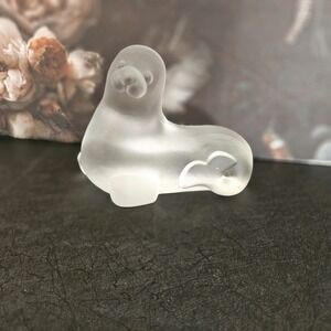 Vintage Frosted Crystal SEAL Paperweight‎ Figure - 5"